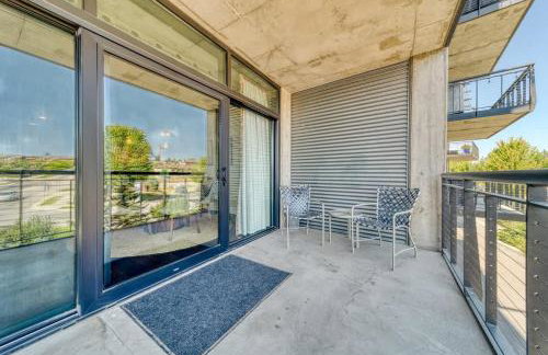 Downtown Condo Above Restaraunts- Free Parking - Foto 26