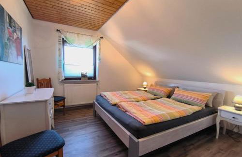 Lorenz große FeWo mit sonnigem Balkon in ruhiger Lage - Foto 3