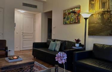 Champs Elysée Prestige Apartment - Foto 13