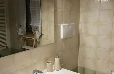 Jane's Home - [Netflix, Wi-Fi] - Foto 11