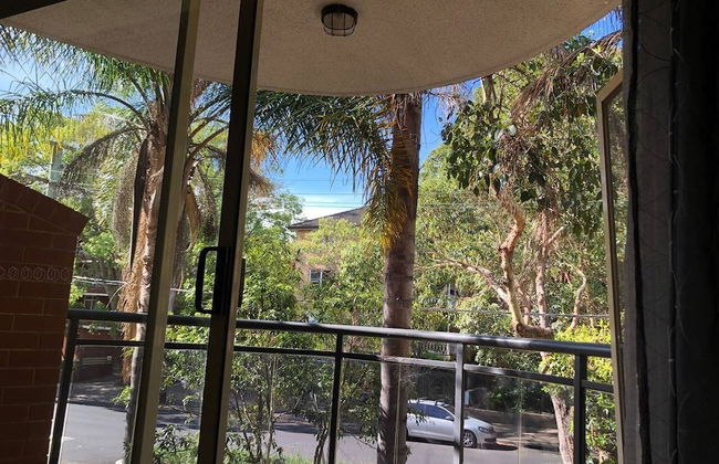 Escape to Strathfield for 8 guests - Photo 11