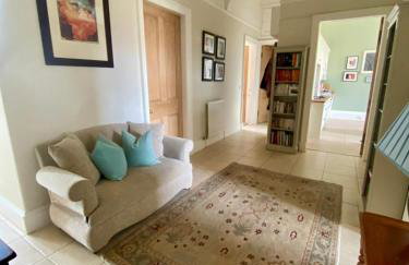 Georgian 4 Bedroom 3 Bathroom New Town Apartment - Foto 7