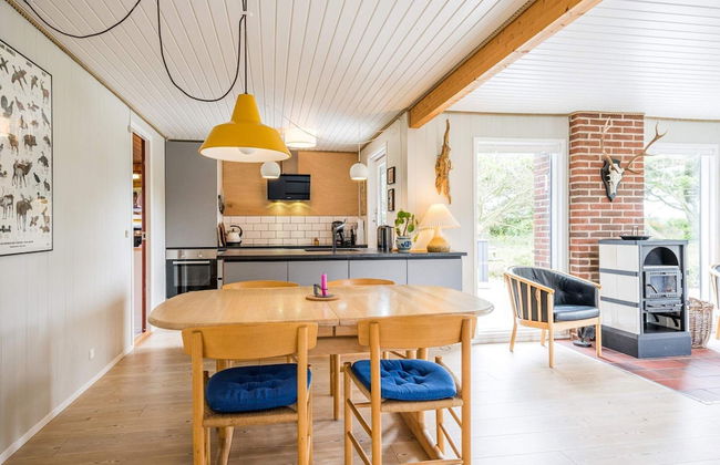 6 Person Holiday Home in Henne - Foto 7