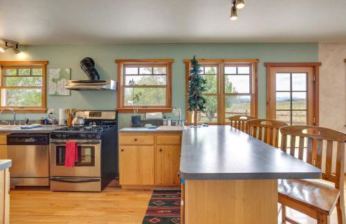 Montrose Family Home with Yard and Fruit Trees! - Foto 10