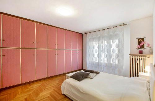 Vanna House - Photo 19