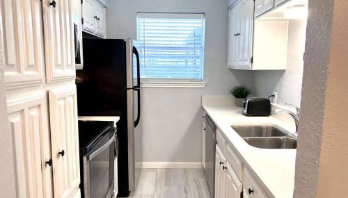 Modern 2BD Pool DFW South Irving I20 - Foto 2