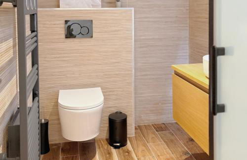 Elegant countryside retreat with pool & jacuzzi - Foto 11