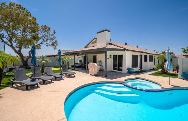 Peoria Oasis on Golf Course Pool Putting Green - Foto 33