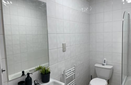 Cosy 2 bed Wimbledon Apartment - Photo 11