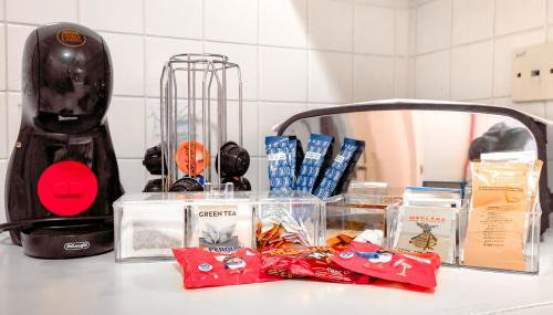 Cosy Wimbledon 4 Bed Home With Garden & Driveway Parking - Foto 3