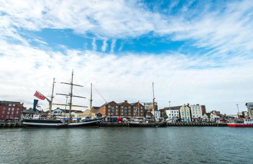 Island's Edge- Moments from Hamworthy Beach and Park - Photo 32