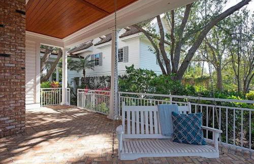 Naples Beach Port Royal Luxury Coastal Mansion Villa with Guesthouse & Pool & Hot Tub - Foto 71