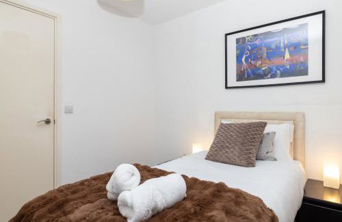 Cosy, modern high rise with views! 2 bedroom - Foto 40