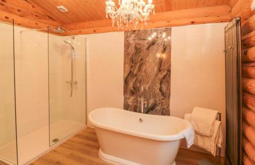 Wainstones Lodge 2 - Photo 11