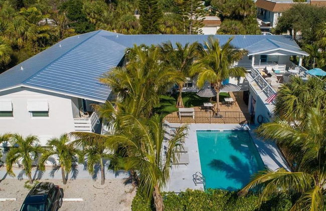 Seaspray Surf Lodge - Photo 33