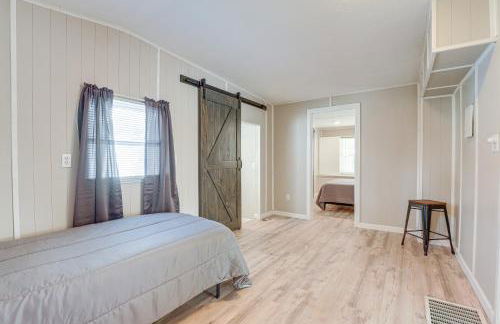 Sun-Soaked Okeechobee Retreat with Canal Views! - Foto 11