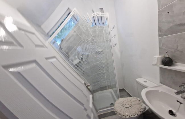 Peaceful Well Equipped Flat Near Central London - Foto 9