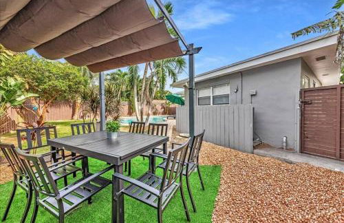 Sunny Days Getaway, 5BD Heated Pool Family Home! - Foto 42