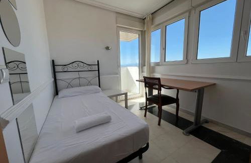 Pisos con piscina de temporada corta estancia - Foto 10