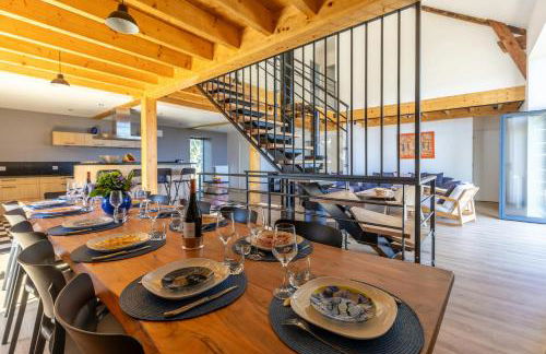 Family Farm At The Foot Of Auvergne Volcanoes - Foto 12