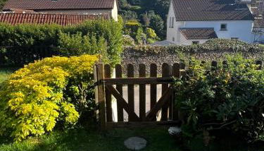 Stunning Cottage Close to Amazing Beaches - Foto 2, Garden, Garden view