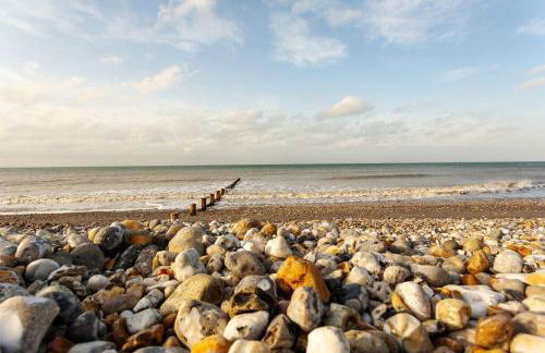 2100 Sq Ft Beach House with large garden - Foto 23