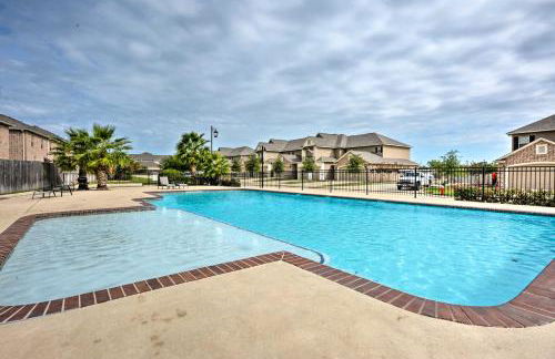 College Station Townhouse with Private Patio - Foto 25