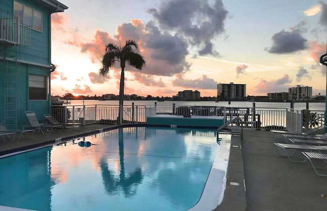 Cute 1940 Boutique Studio Condo by RedAwning - Foto 15