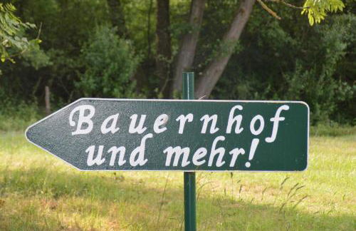 Kleine einzigartige Ferienwohnung auf dem Bauernhof, direkt in der Natur mit Blick auf Schloss Braunfels - Foto 3