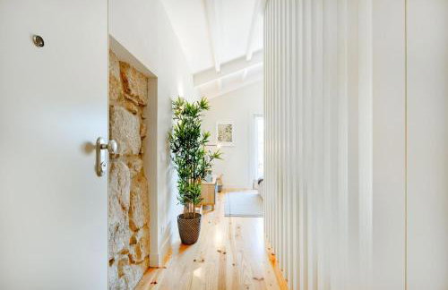 Porto Downtown Studio with Balcony - Foto 14