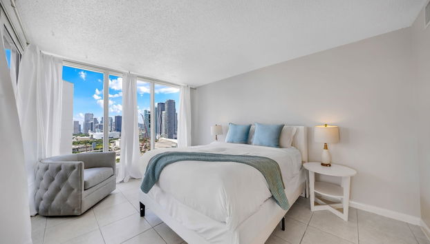 Relaxing Getaway With Pool and Bay Vista - Foto 4, Habitación