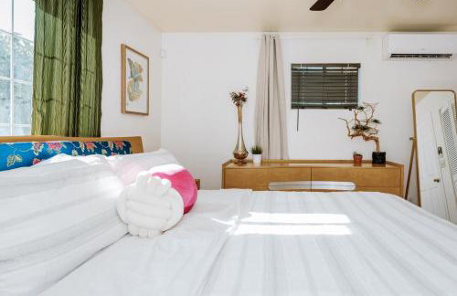 Serene Silver Lake 1 bedroom 1 bathroom Back house With Private Backyard - Photo 75