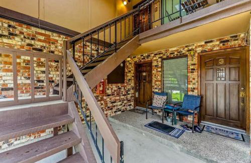Large Upgraded, Family Friendly Condo with Garage - Foto 25