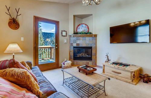 Lovely House Tucked in the Pines with Private Hot Tub - Pura Vida - Foto 19