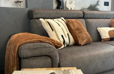 Nuovo bilocale con balcone panoramico e posto auto - Foto 3