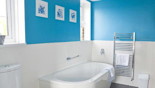 Huntsfield House- Stunning Modern 4 Bedroom House Suitable for Work and Leisure Stays - Foto 2