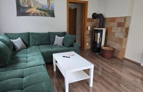 Marburg Apartment entspannter Erwin in ruhiger Waldrandlage mit Balkon und Kamin - Foto 2