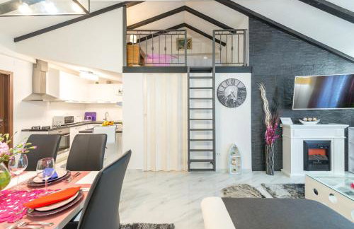 Tranquility and Nature in 4 Bedroom with Sea View - Foto 3