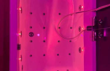 Nuit magique jacuzzi, terrasse & lit motorisé - 008 - Photo 8