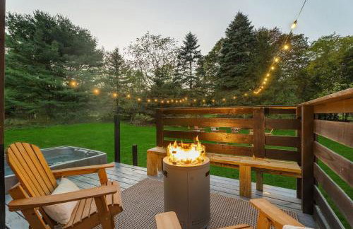 Dual Home Retreat! Walk Between Both! Sleeps 28 - Foto 8