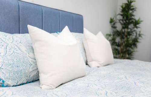 Luxury Private Apartments - Close to Town Centre - Photo 35