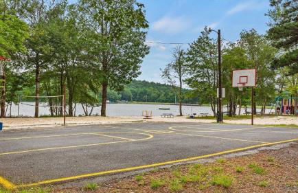 7mins to Skiing, Fire Pit, Game Table Lake Access Hygge Home by Avantstay - Foto 73