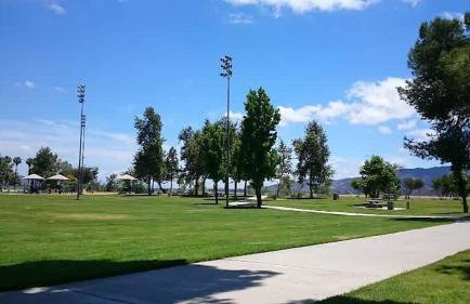 Entire Private Home with 5 Bedrooms 3 Bathrooms, 3000 sqft, Gated Yard, Garage, Nice View, Available Now - Foto 58