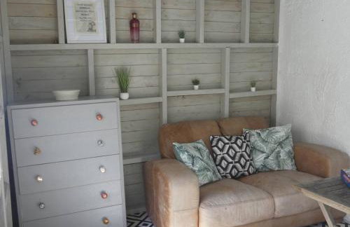 Isle 2-bed Retreat- Sleeps 4, Garden & Games Room - Foto 1