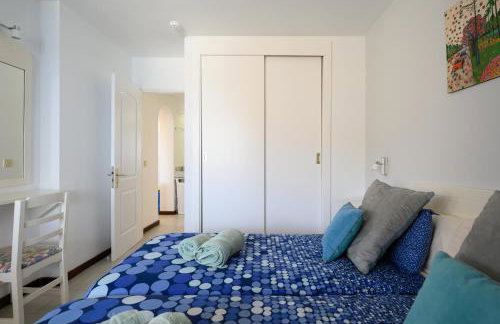 Charming Apartment with Terrace, Swimming pool and Sea views - Foto 11