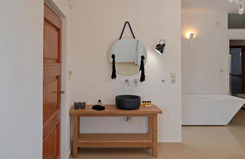 Villa Delfini - Elevated Sea Views by etouri - Foto 34