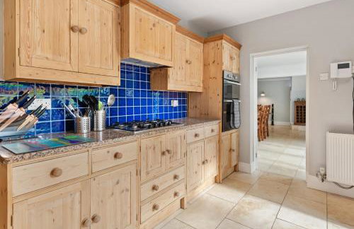 Beautiful Secluded 2 Bedroom Coach House - Foto 27