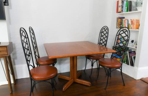 Fully Remodeled, Charming Victorian Home - Foto 1