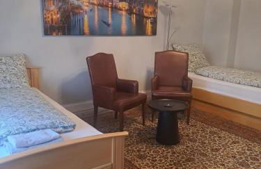 Geräumige 2-Z-Whg m Wohnküche für 4 P im 4 OG - Foto 1