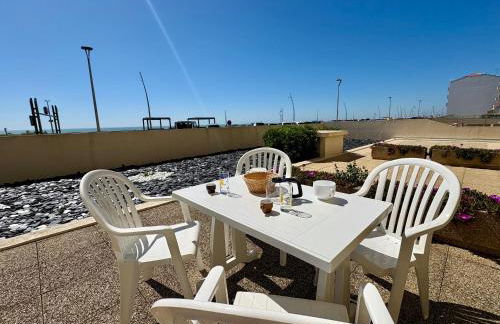 Appartement 2 pièces avec terrasse pour 4 pers, proche plage - FR-1-323-451 - Foto 1